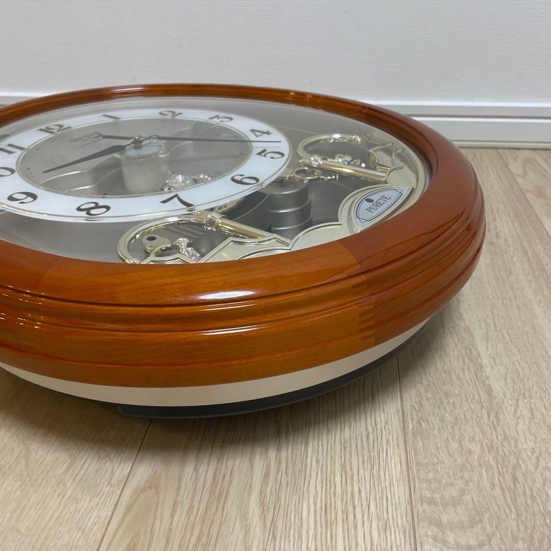 RHYTHMのスモールワールドからくり時計