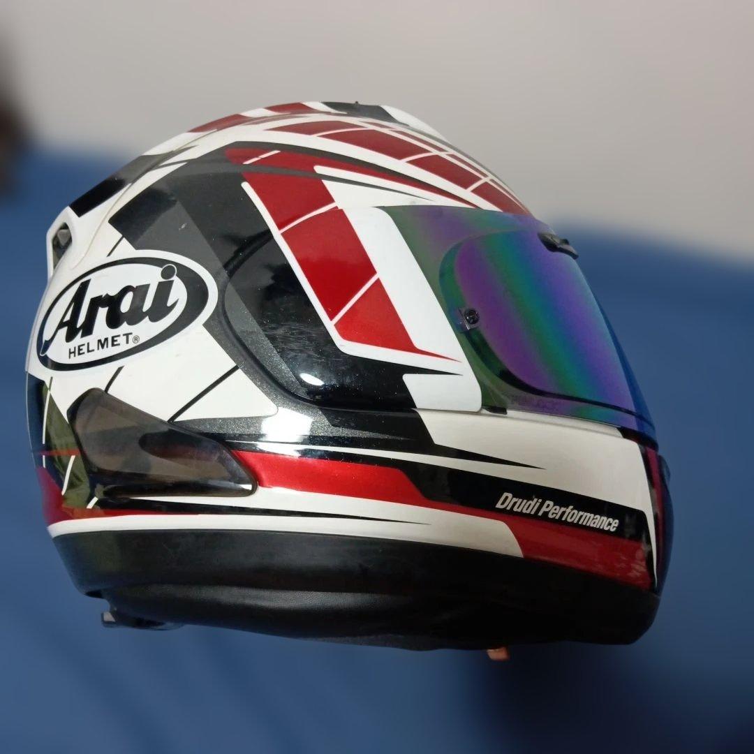 Araiヘルメット　57．58cm
