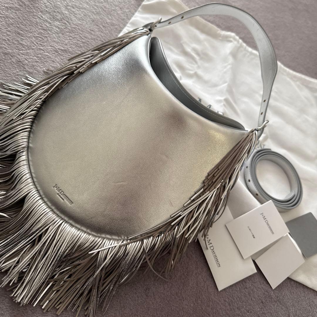 j&m davidsonシルバー フリンジ ショルダーバッグ フィエスタ　24