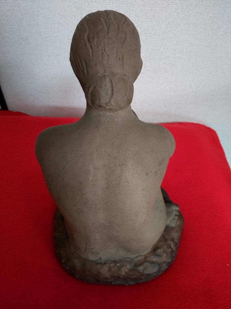 少女像置物/陶器