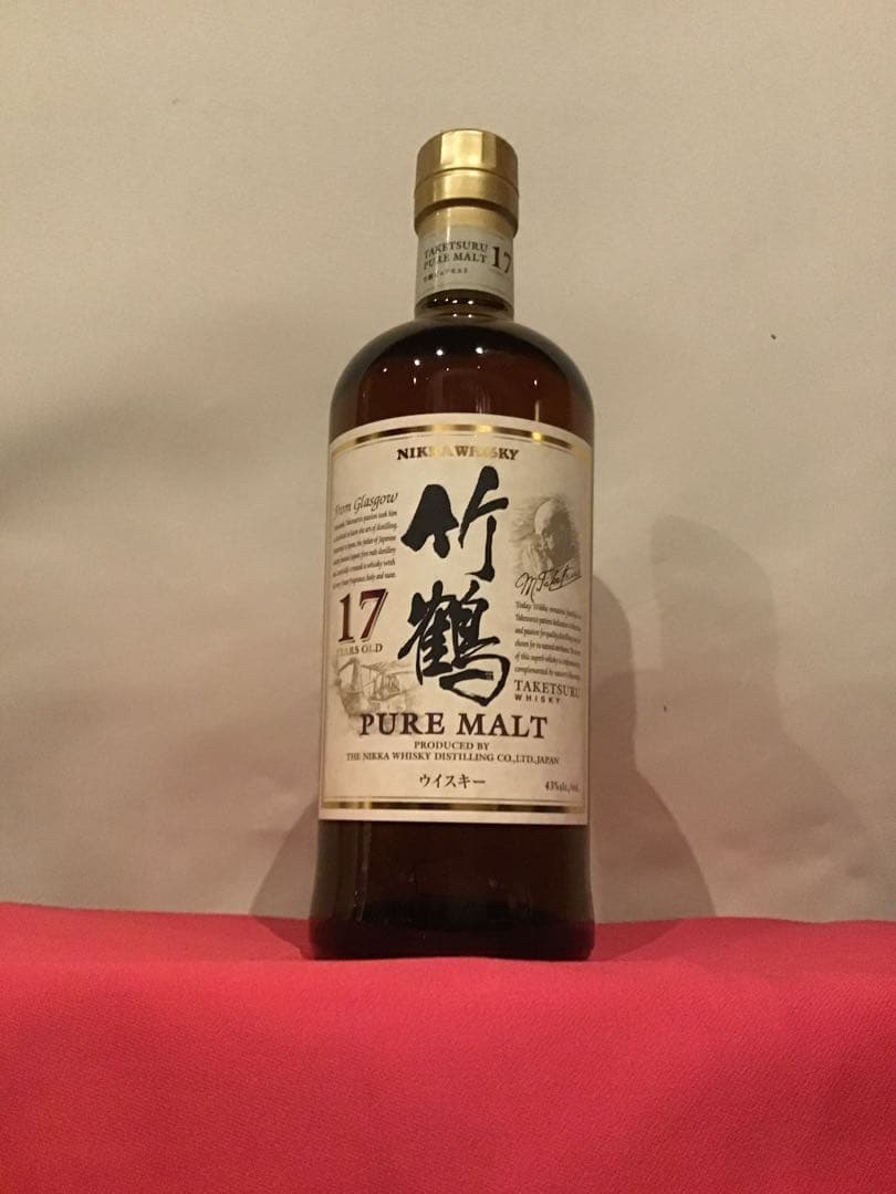 竹鶴 17年 ピュアモルト 700ml ギフトボックス入り