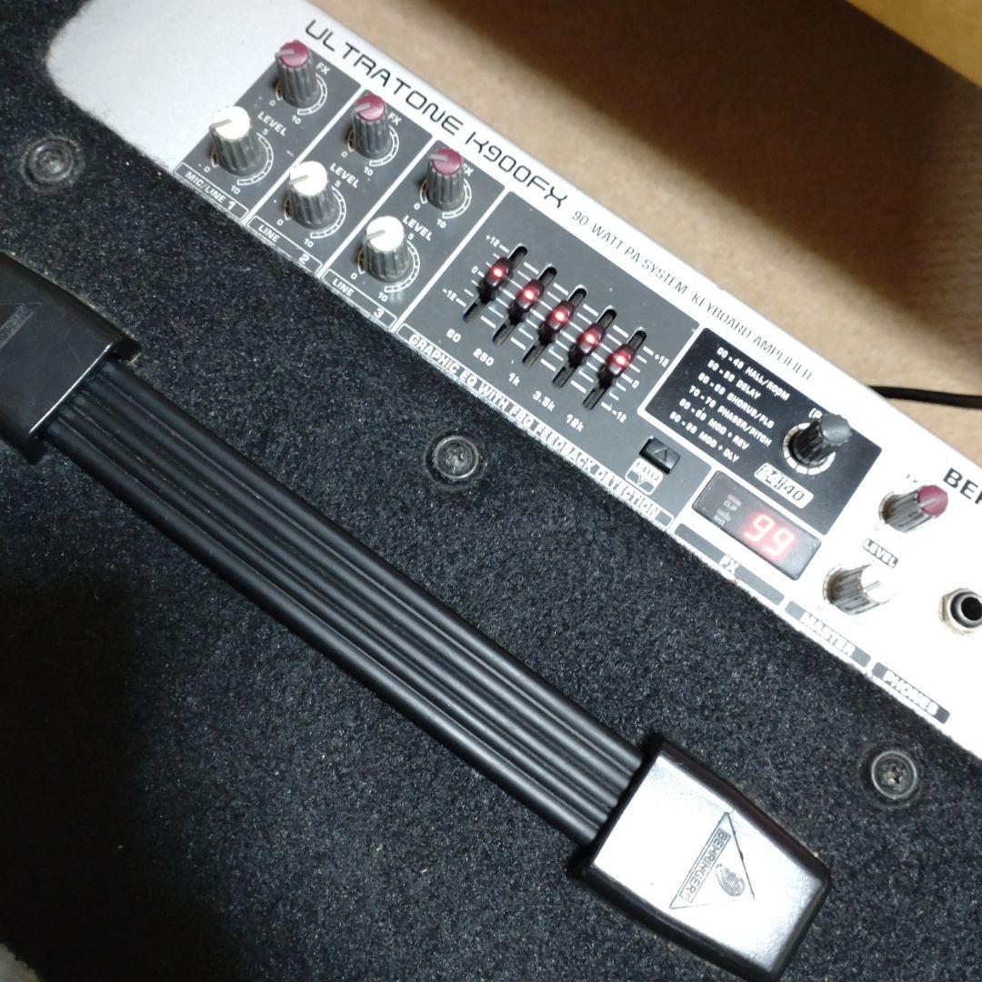BEHRINGER ULTRATONE K900FX アンプ