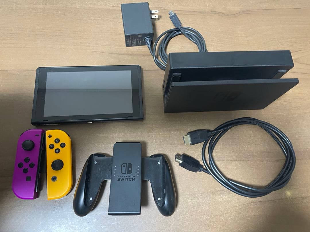 Switch本体+付属品(箱無し)