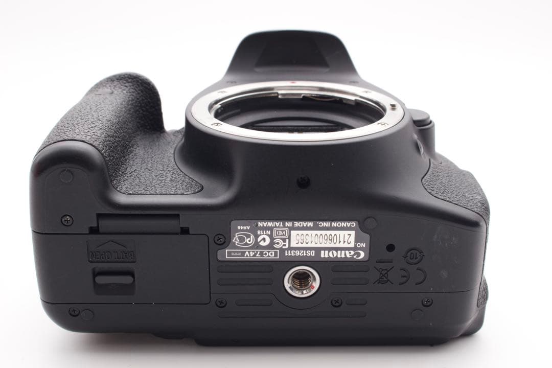 Canon EOS Kiss X5 ボディ　元箱付き　付属品完備　画面回転