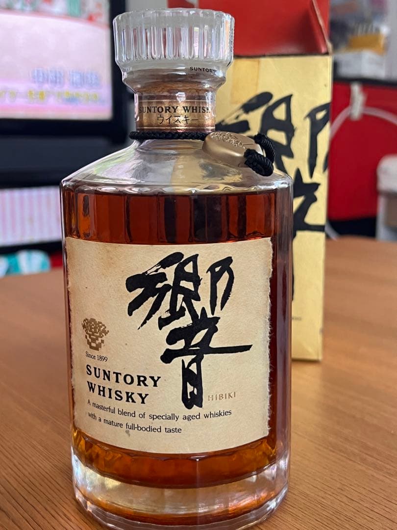値引き中~サントリーウイスキー響〜HIBIKI〜ゴールドラベル