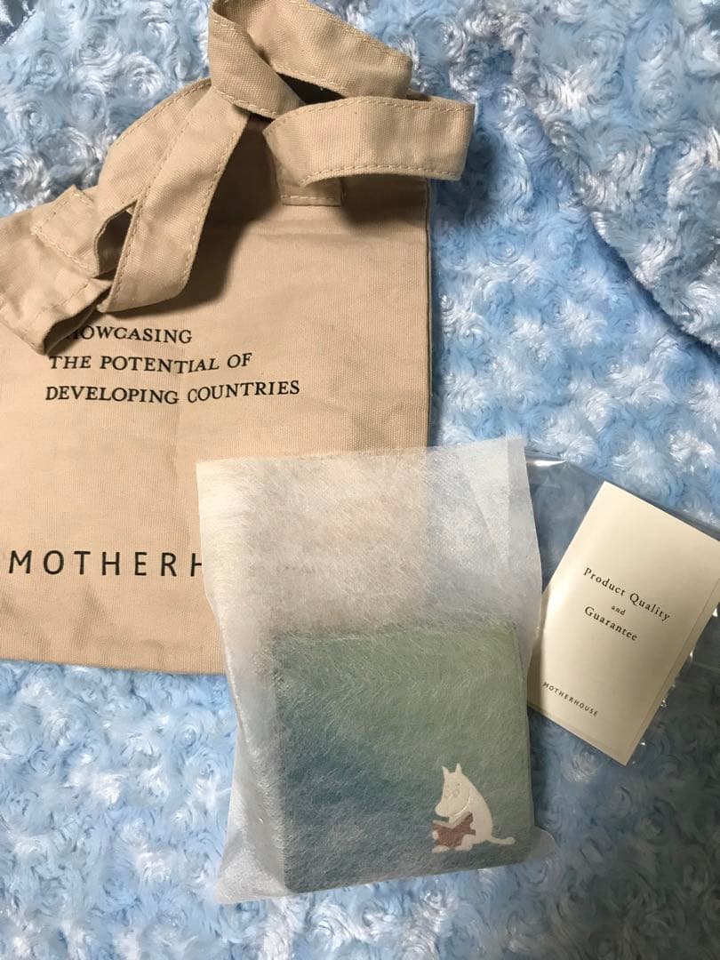 ムーミン　マザーハウス　コラボ　財布　二つ折り　美品