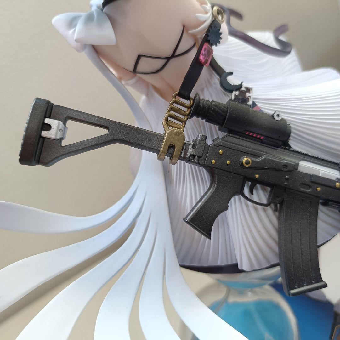 ドルフロ　Zas M21 ホワイトクイーン Ver. 1/8　完成品フィギュア