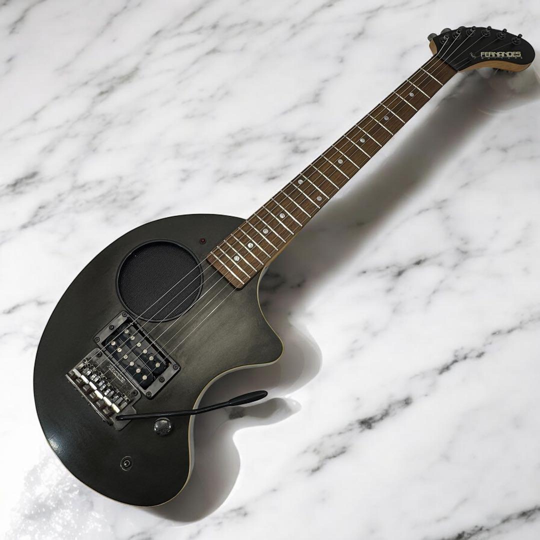 Fernandes ZO-3 芸達者 フェルナンデス アンプ内蔵 ソフトケース付