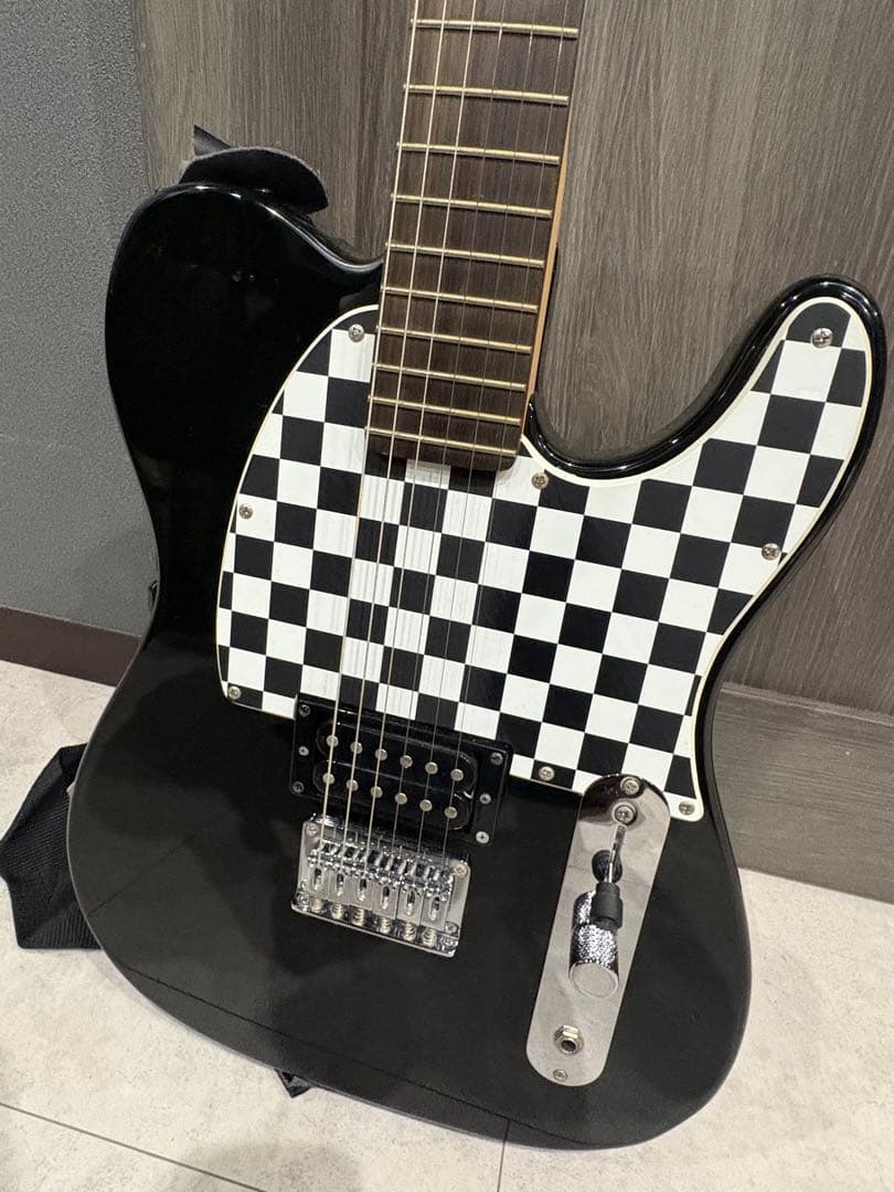 アヴリルラヴィーン　ギター　テレキャスター