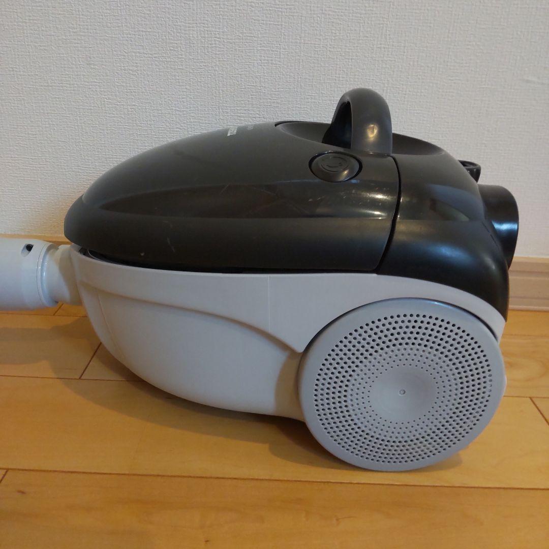 【TOSHIBA】紙パック式クリーナー 掃除機 VC-W7E1(K)2018年製