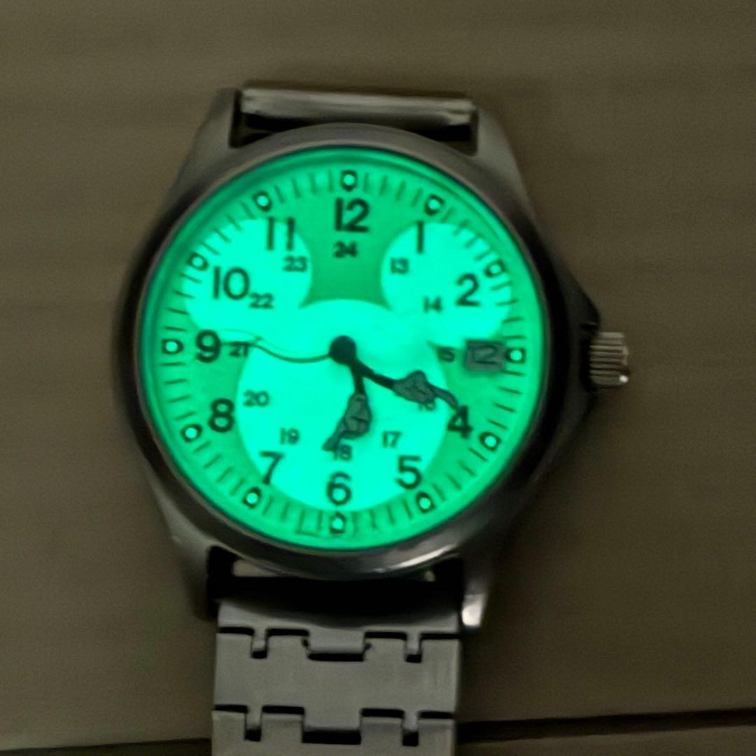 東京ディズニーランド SEIKOコラボ 夜光文字盤ミッキー 腕時計 シルバー