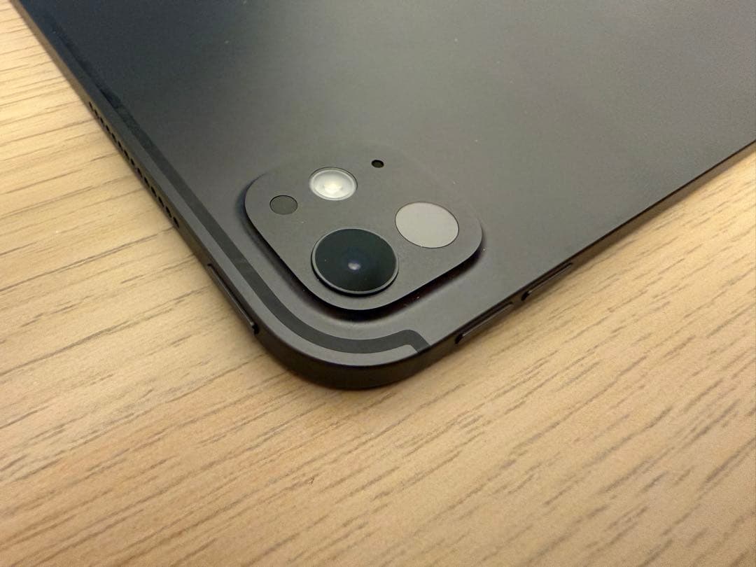 ゆ*ん様 保証有 iPad Pro 13インチ (M4) Wi-Fi 256GB