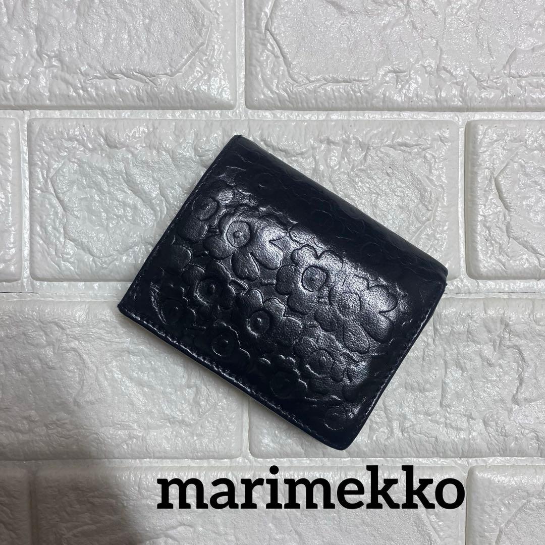 marimekko マリメッコ　二つ折り　ブラック　財布