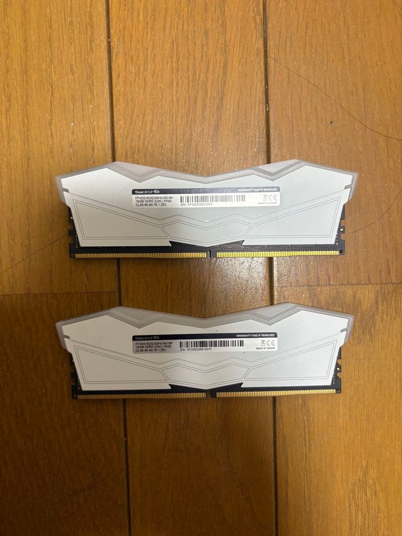 T-FORCE DELTA DDR5 32GB メモリー ホワイト