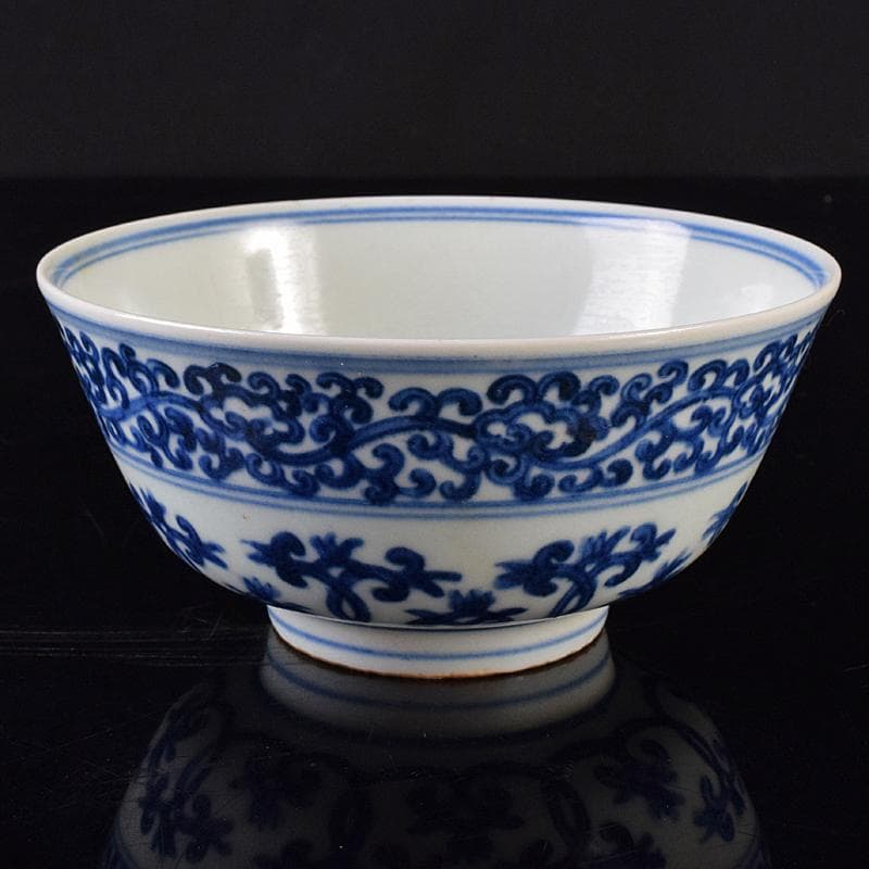 中国　青花花文碗　N　8062E