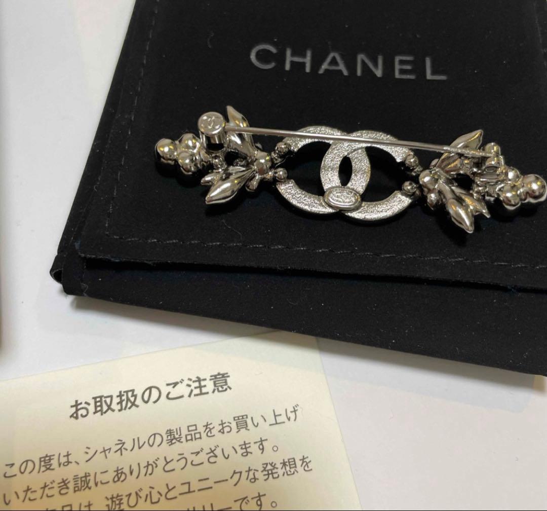 CHANEL シャネル　ダブルCロゴ ブローチ　ココマーク