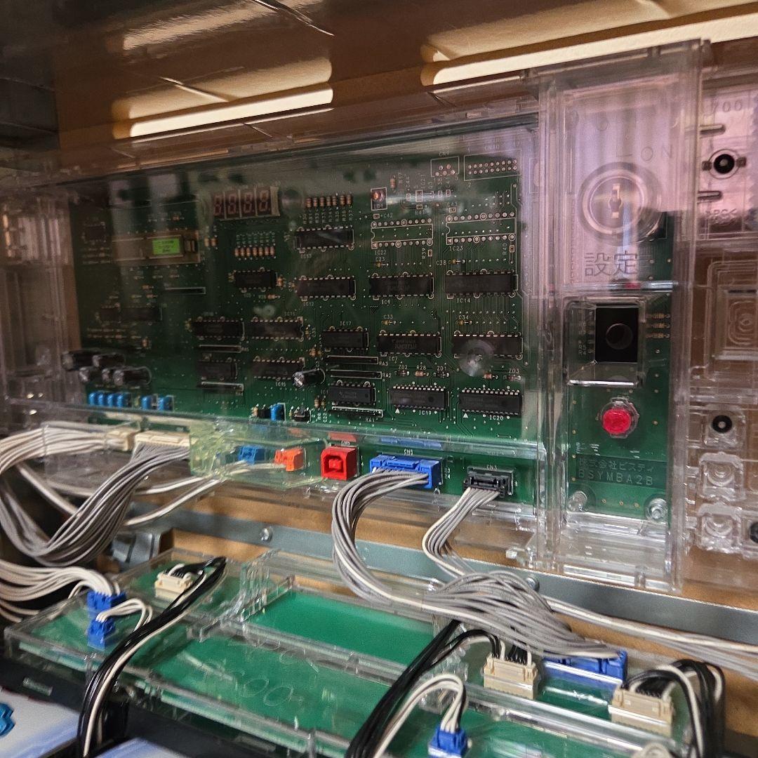 GUNDAM X-OVER　ガンダムクロスオーバー パチスロ　送料込み