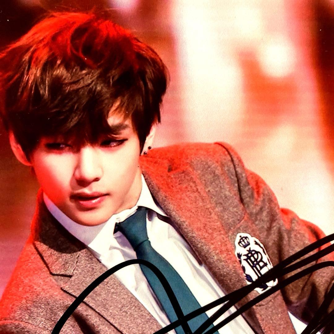 セール中…V直筆サイン入り2Lサイズ写真…BTS…防弾少年団