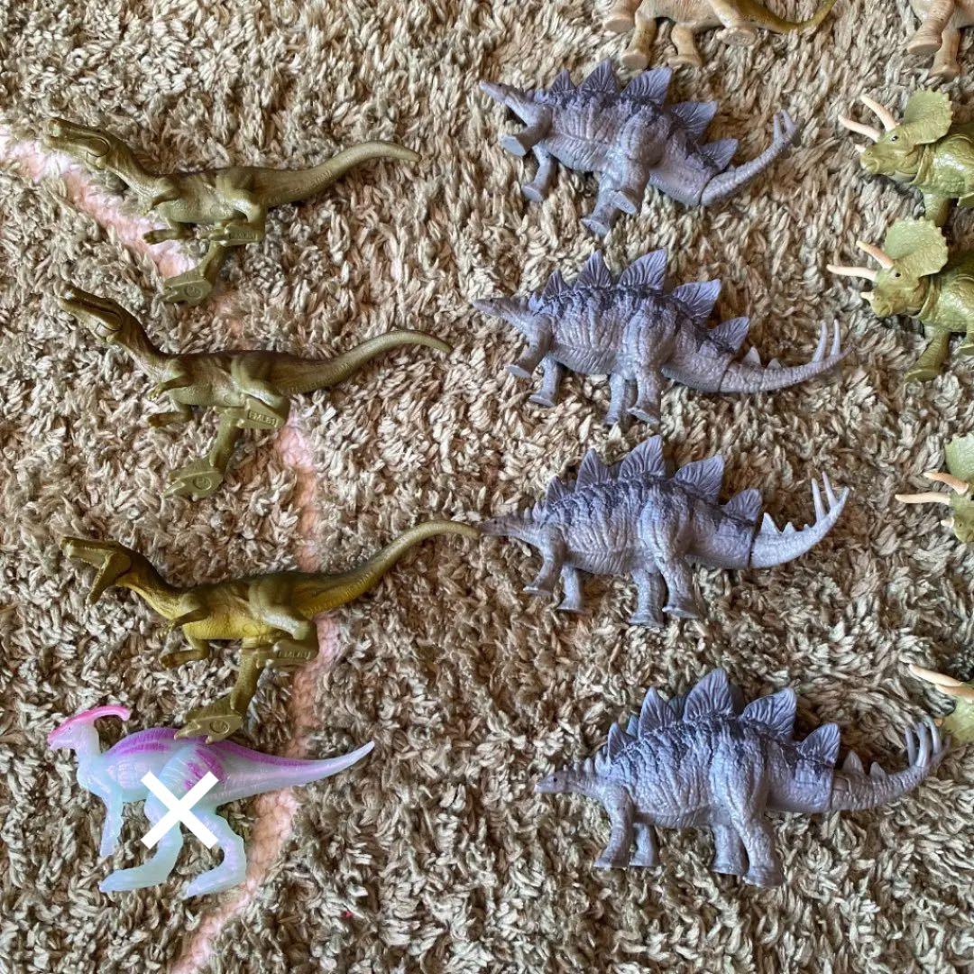 ジュラシックワールド　フィギュア