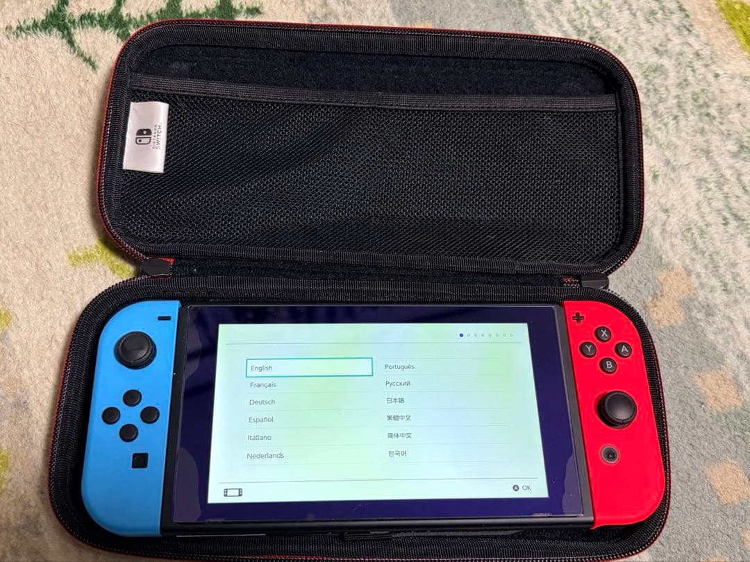 Nintendo Switch 本体 青と赤 Joy-Con ケース付き