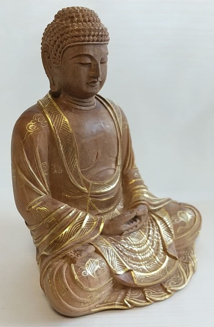 釈迦如来坐像 3寸 #323 像のみ 金彩有 お釈迦さま ◆白檀 木彫 仏像
