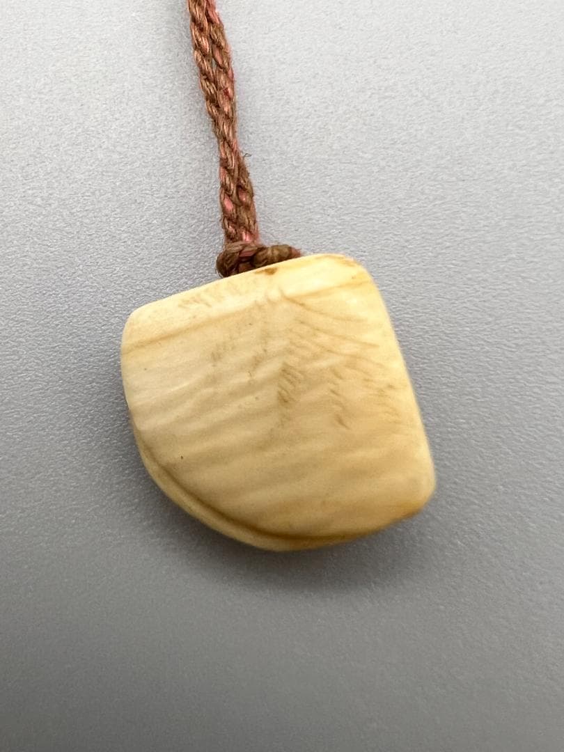 江戸期　レアミニ根付　天然素材　魚　貝　三味線　笛　傘　兎　10点　アンティーク