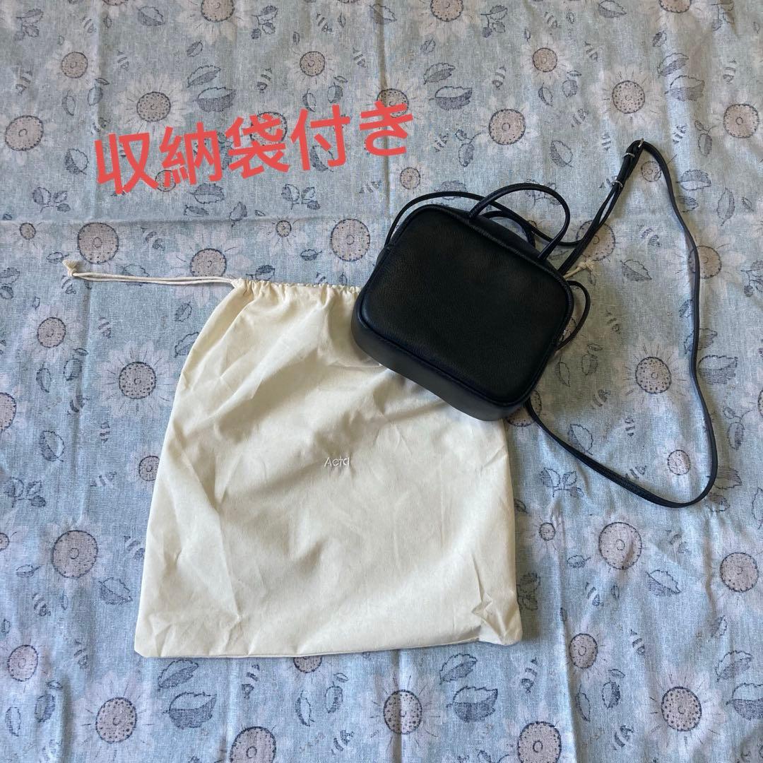 Aeta ブラックレザーショルダーバッグ