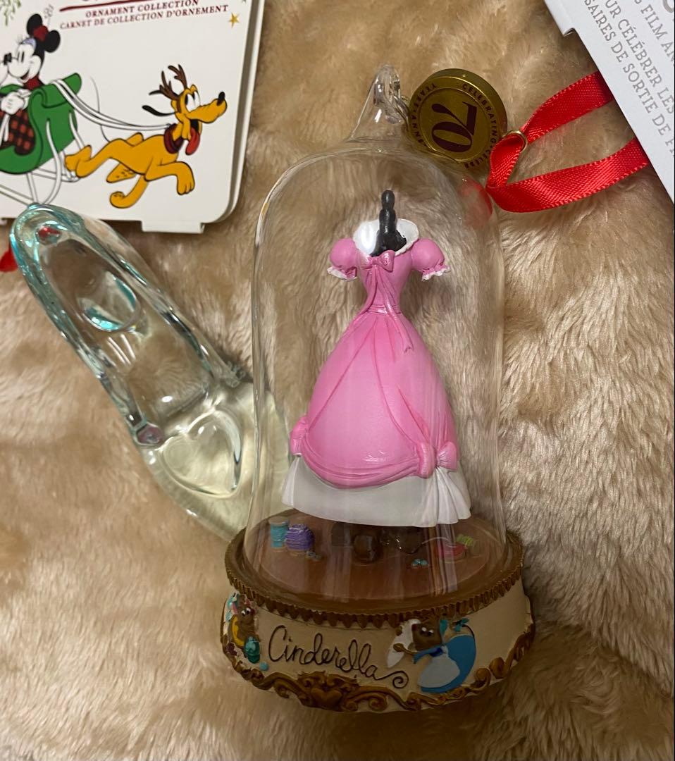 ディズニーストア　クリスマス　オーナメント　シンデレラ　ガラスの靴　ドレス