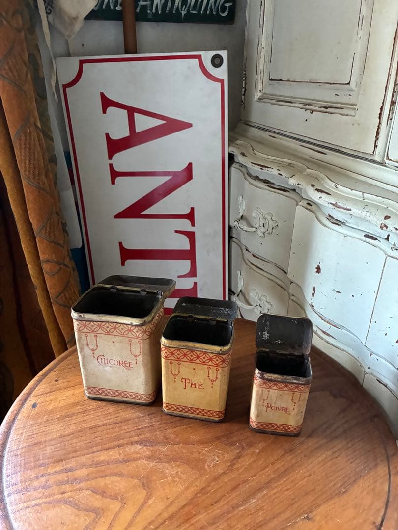 フランス　アンティーク　ティン缶　キャニスター　小物入れ　チェック　赤　100年