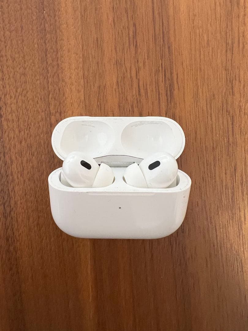 AirPods Pro2 ホワイト 本体とケース付き