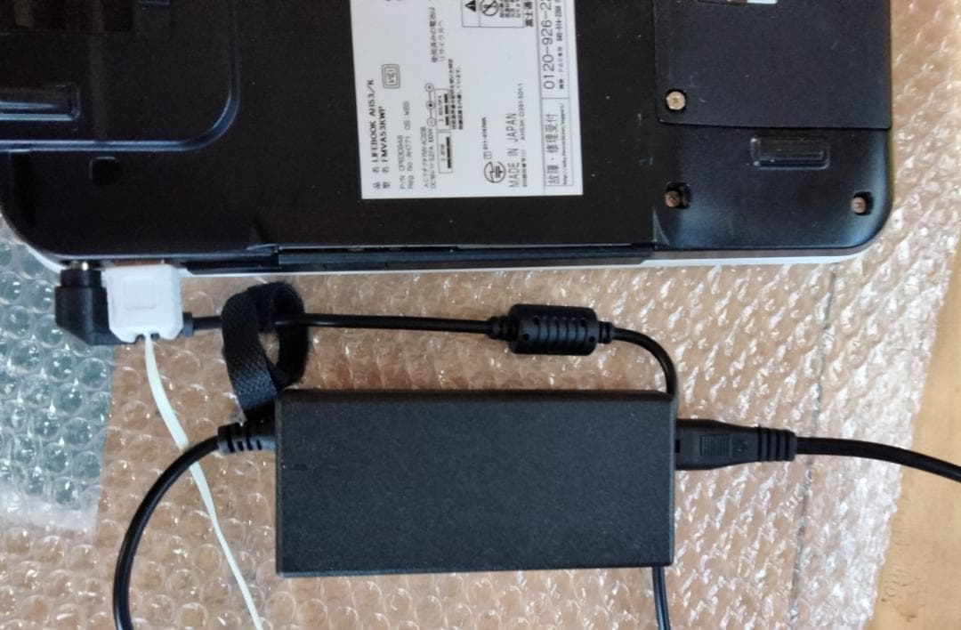 ウメ子 富士通 LIFEEBOOK AH53/K　SSD256GB