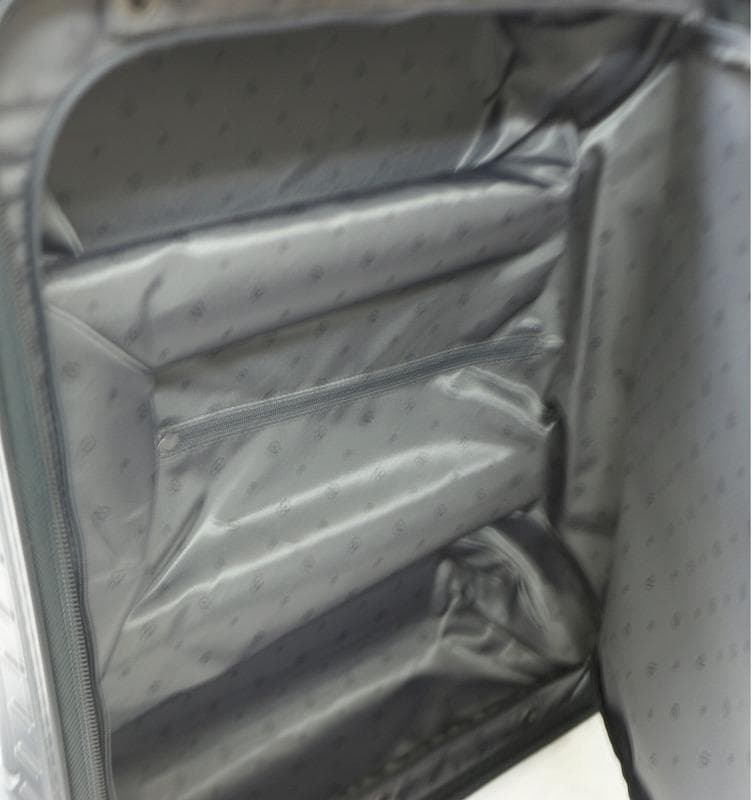 ★極美品 正規品★リモワRIMOWA★エッセンシャルスリーブ コンパクト 4輪★