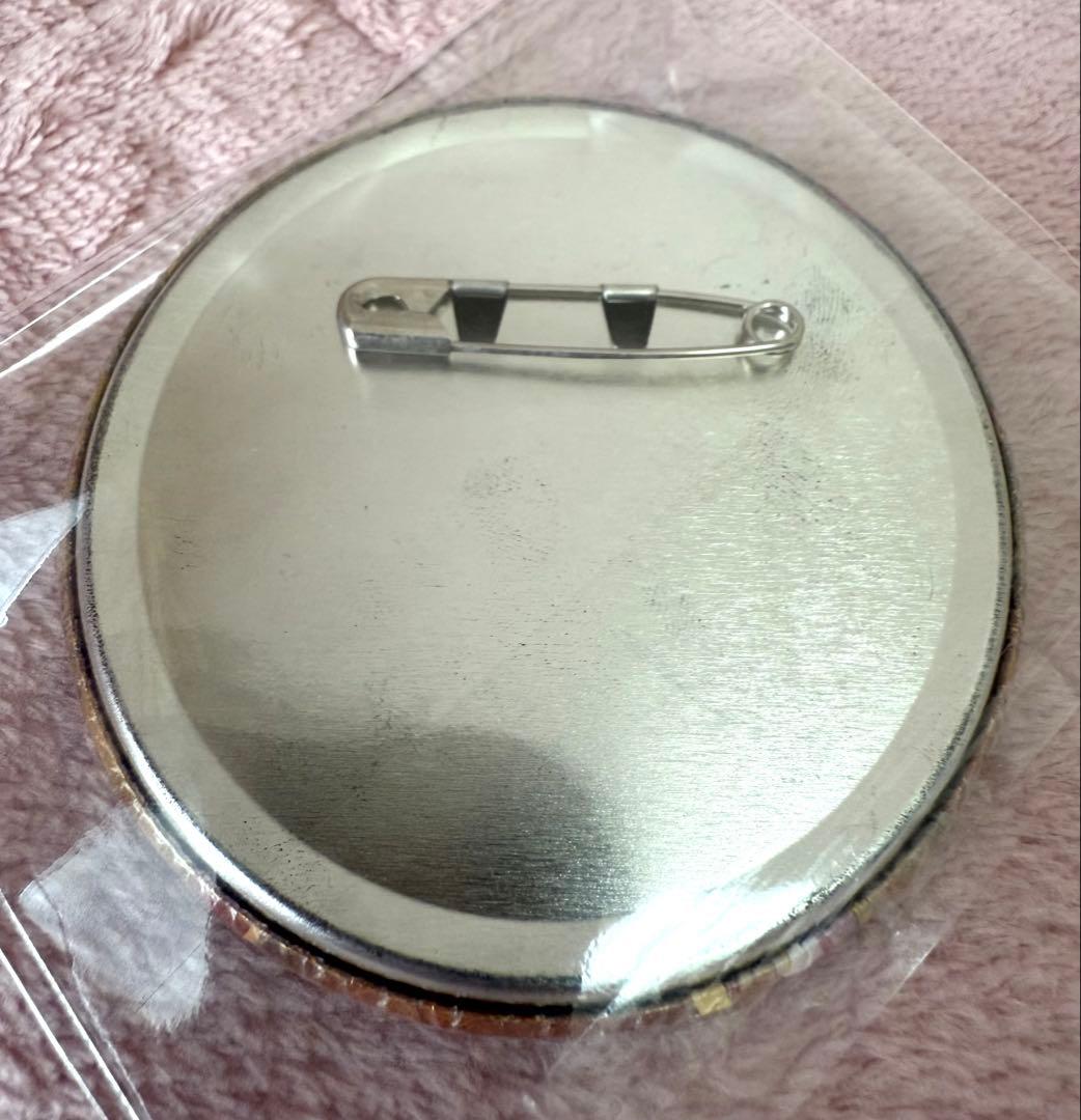 希少品 逆巻シュウ 缶バッジ ホロ
