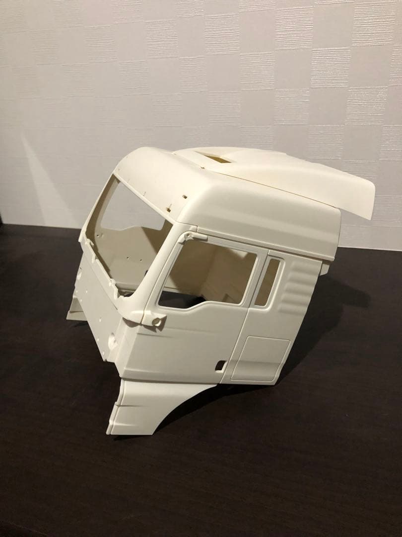 タミヤ 1/14 トレーラーヘッド MAN TGX 26.540 6×4 XLX