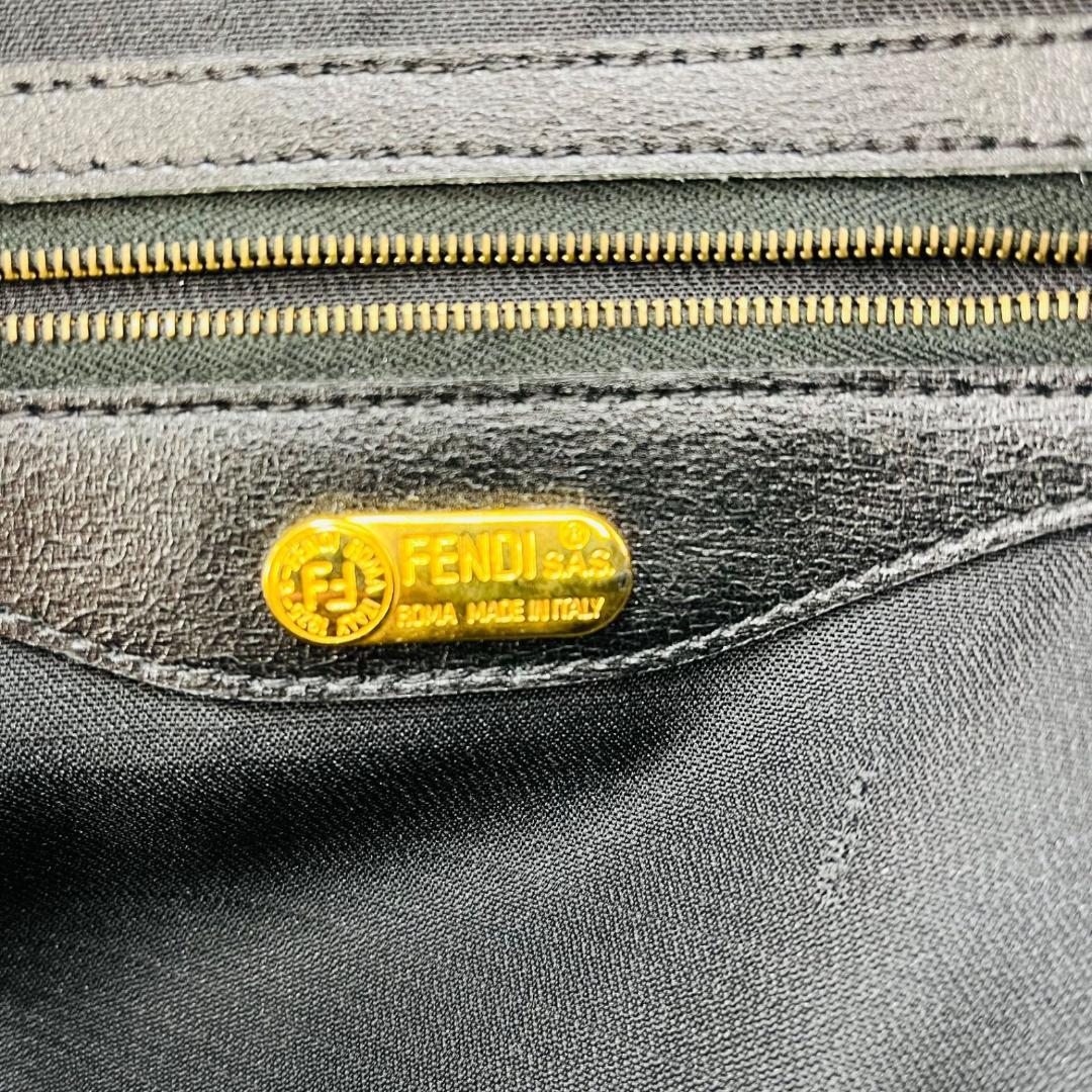 FENDI フェンディ ハンドバッグ 鍵付き 南京錠 レザー 黒 ブラック