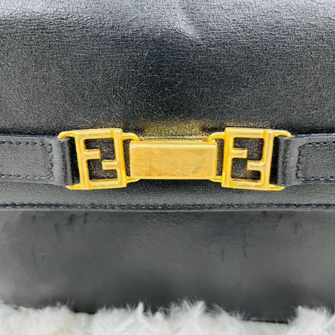FENDI フェンディ ハンドバッグ 鍵付き 南京錠 レザー 黒 ブラック