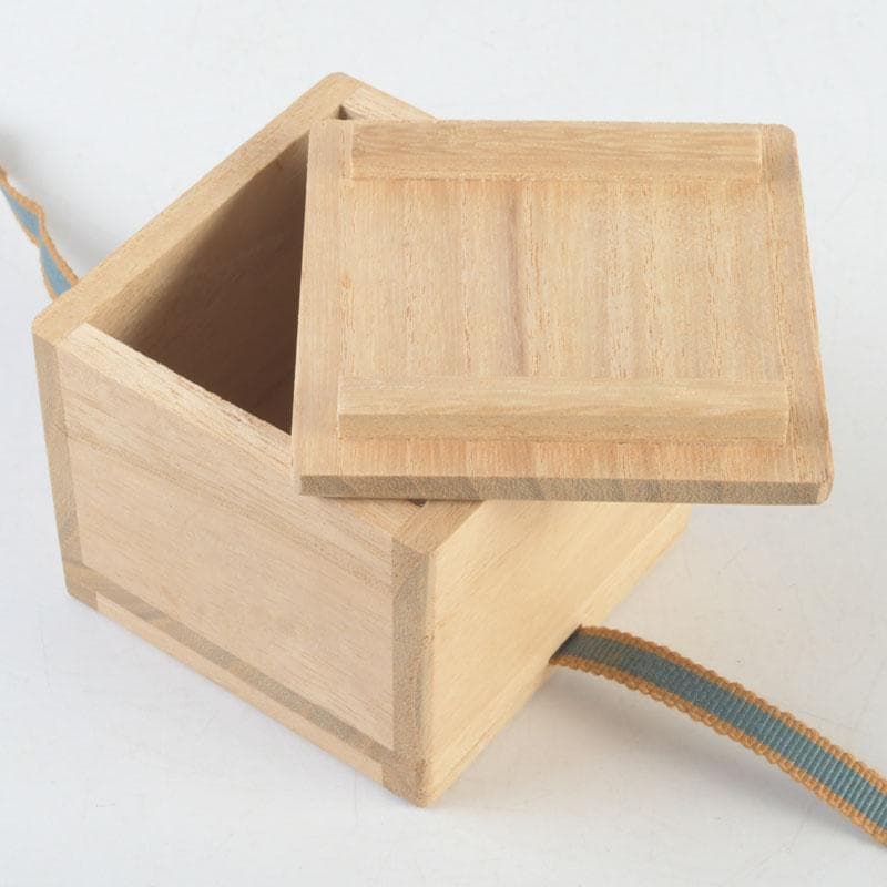 九谷焼　人間国宝　徳田正彦（三代徳田八十吉）　ぐい呑　盃　共布共箱　V　9709