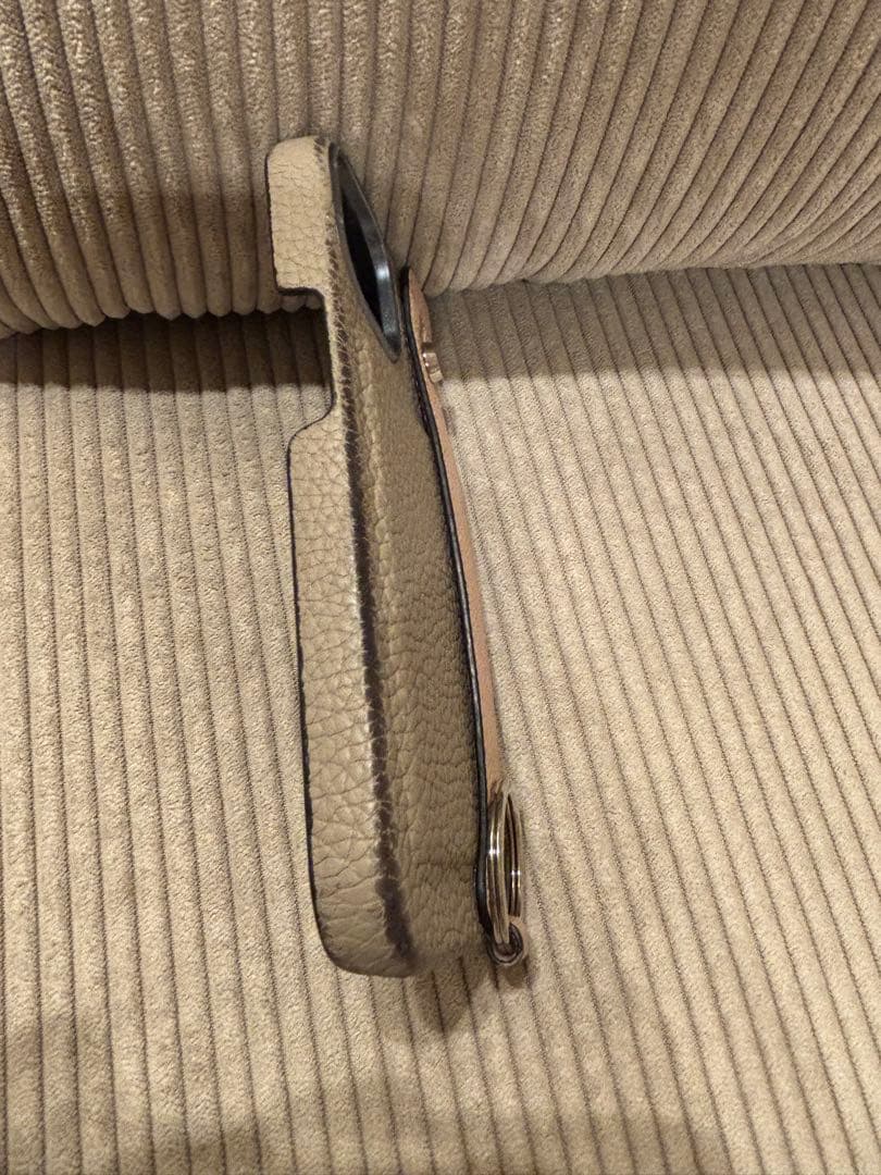 ボナベンチュラベージュ iPhone15用ケース