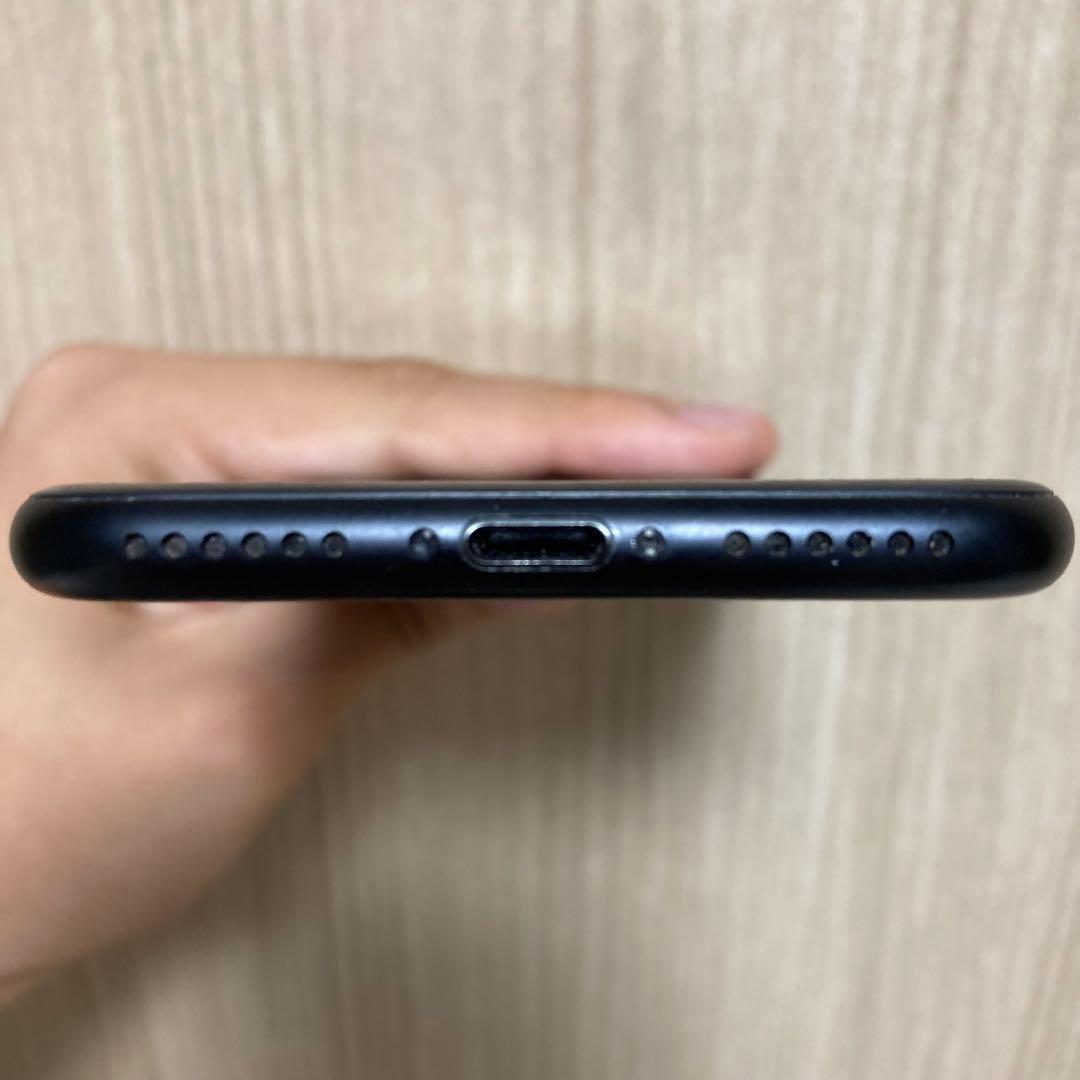 iPhone 7 128GB ブラック　本体　おまけ付き