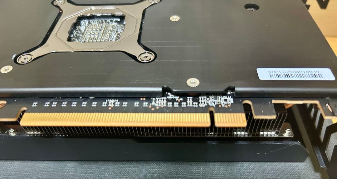 美品Radeon RX 7800 XT 16GB GDDR6