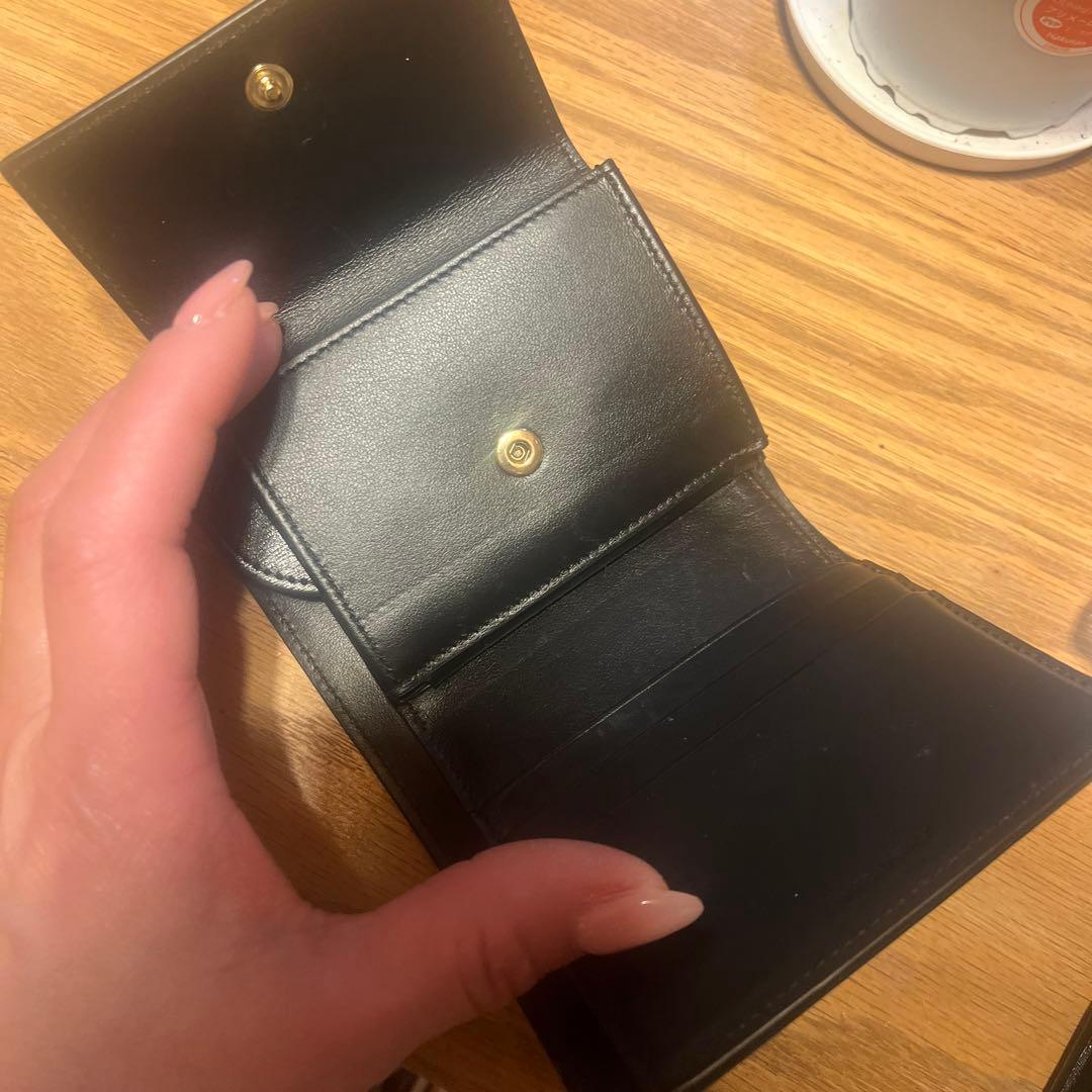 セリーヌ　トリオンフ折り財布