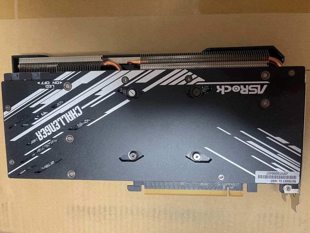 グラフィックボード・グラボ・ビデオカード ASRock rx7800xt CL 16gb