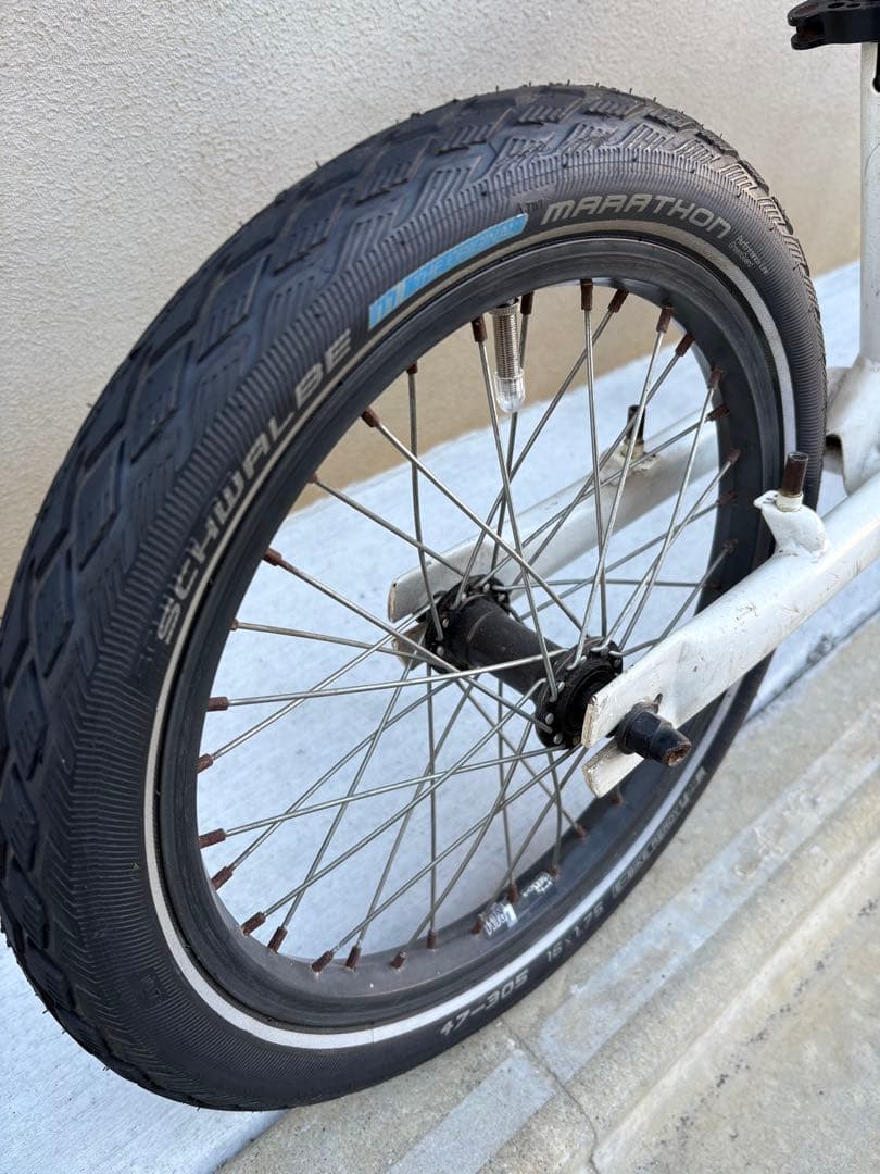 SUPER STRIDER 16インチ 白　スーパーストライダー