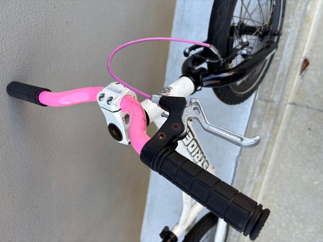 SUPER STRIDER 16インチ 白　スーパーストライダー