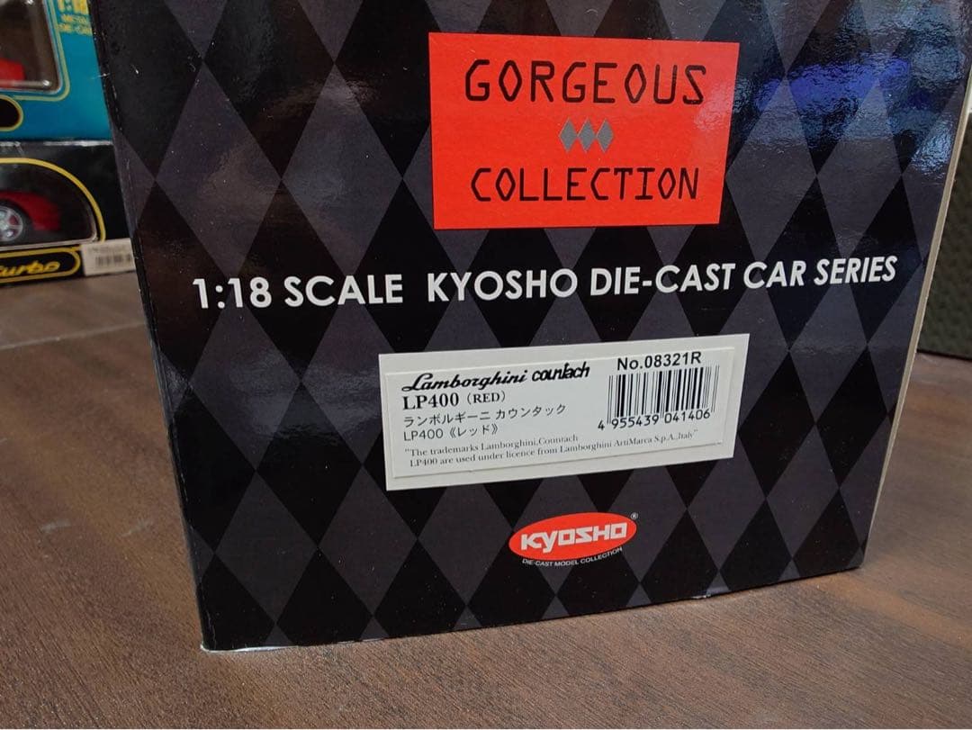 Kyosho 1:18 Lamborghini Countach LP400 赤