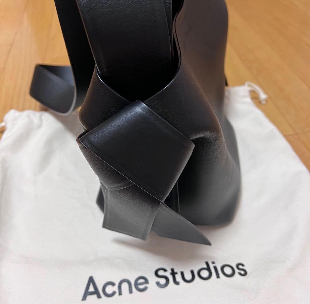 【新品未使用】Acne Studios Musubi ミニショルダーバッグ