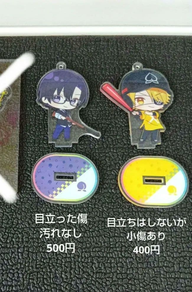 カラフルピーチ　アクスタ　キーホルダー　缶バッジ　マスコット　まとめ売り