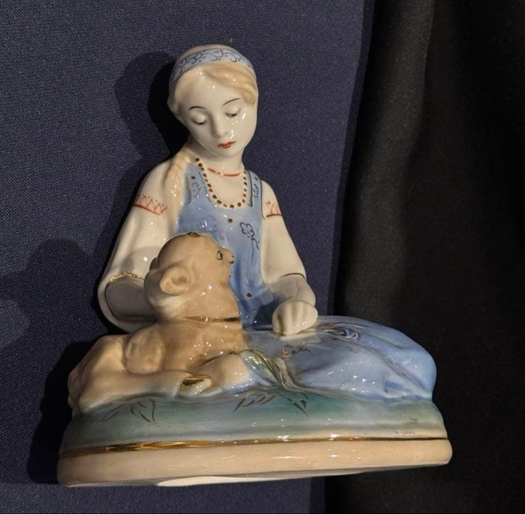 レア‼️ソビエト　アンティーク グジェリ焼き。 女の子とヤギ、フィギュア
