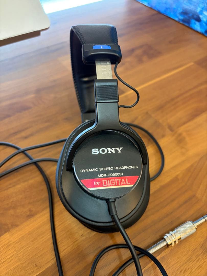 SONY密閉型スタジオモニターヘッドホンMDR-CD900ST 美品