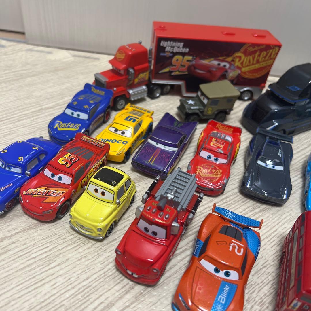 廃盤多数！カーズ ミニカー 39台セット トレーラー付き